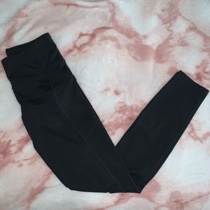 LIKE NEW ATHLETA BLACK LEGGINGS